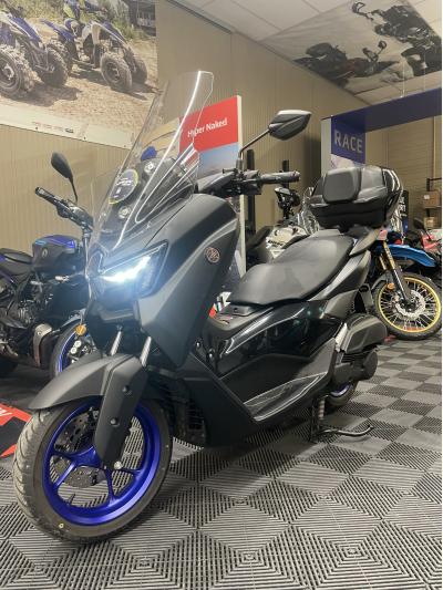 YAMAHA NMAX 125