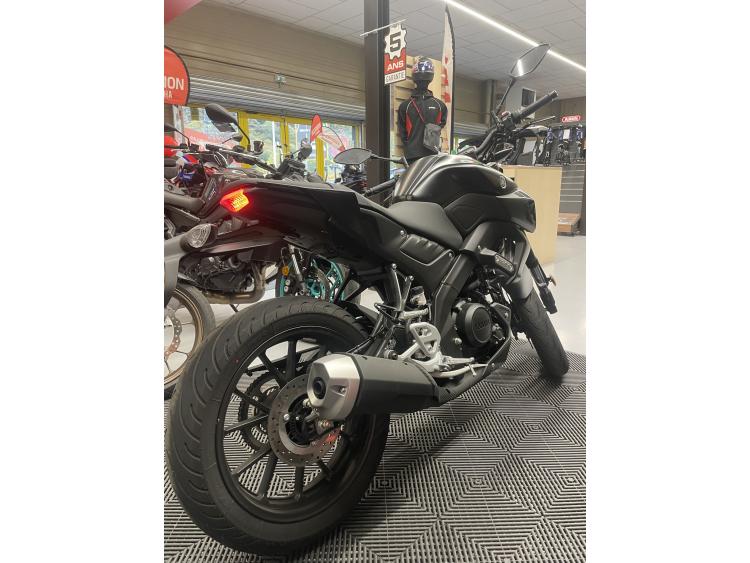 YAMAHA MT-125 ABS